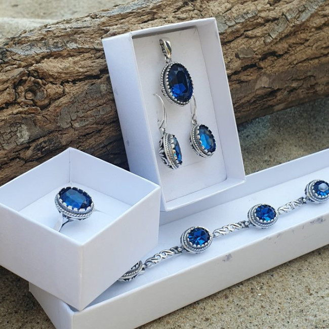 Silver bracelet decorated with crystals L 2126 Polcarat Design