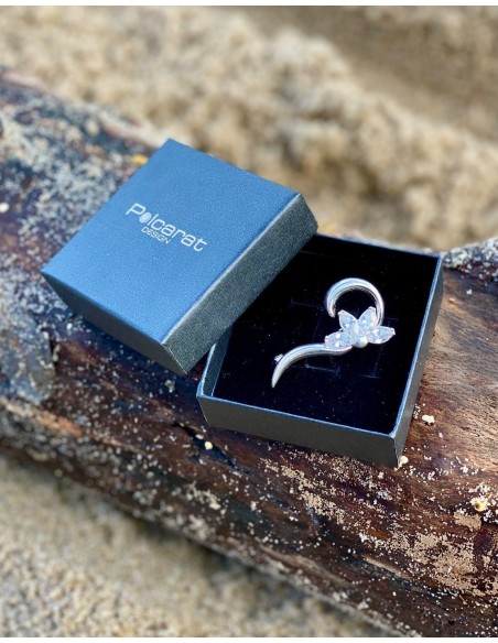 broszka srebrna z cyrkoniami