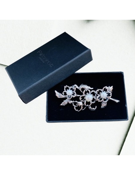 Silver brooch with pearls B 4005 pearl Polcarat Design