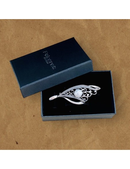 Broszka srebrna zdobiona perłą B 204|Polcaratdesign.pl Biżuteria