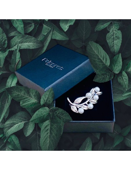 Brooch silver pearls B 101