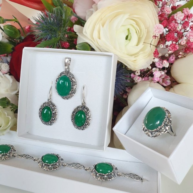 Silver ring with green agate pk 2136 Polcarat Design.