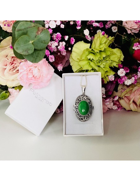 Silver pendant box with green agate W 1225 Polcarat Design
