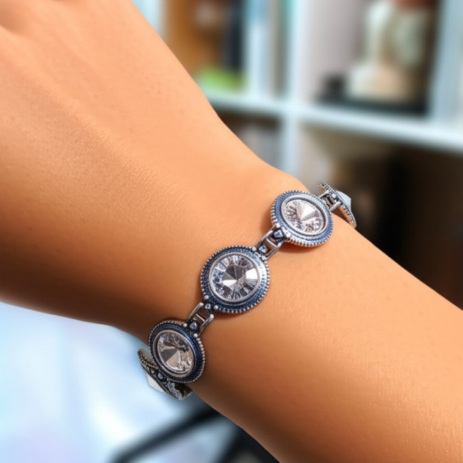 Silver bracelet with Swarovski crystals L 1682