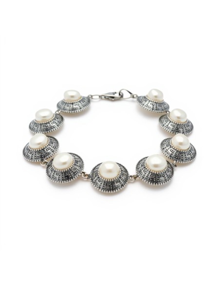 Silver bracelet with pearls L 1724