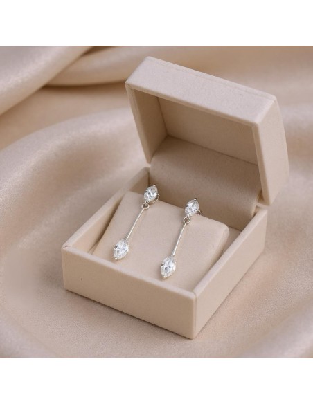 Silver earrings with K 1070 zircons