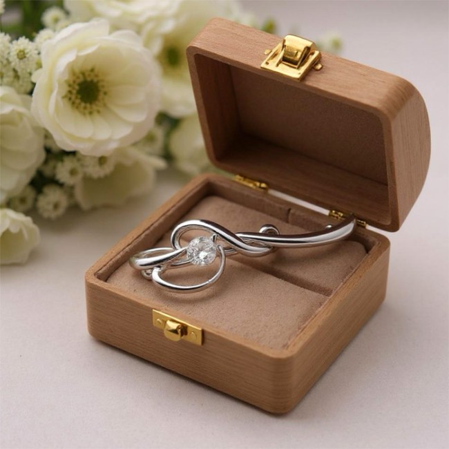 Brooch silver cubic zirconia B 116