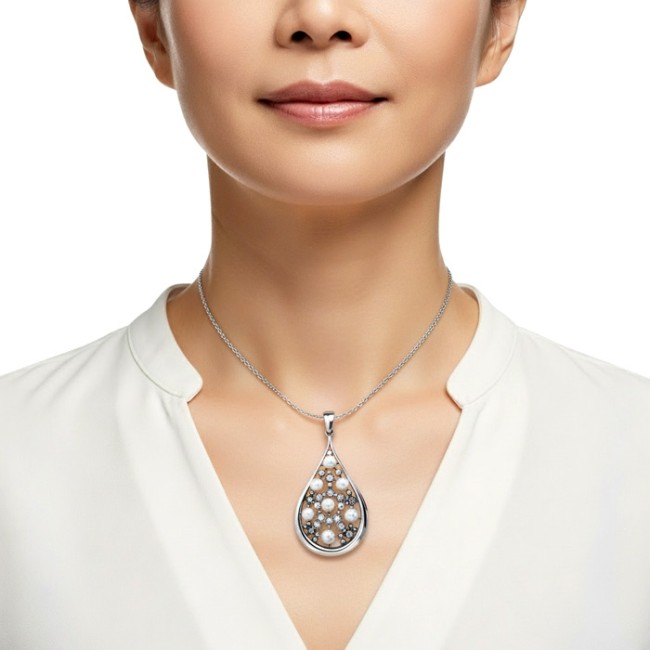 Silver pendant with pearls and crystals W 1959