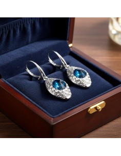 Srebrne kolczyki z kryształami Swarovskiego K 1961 Montana 2