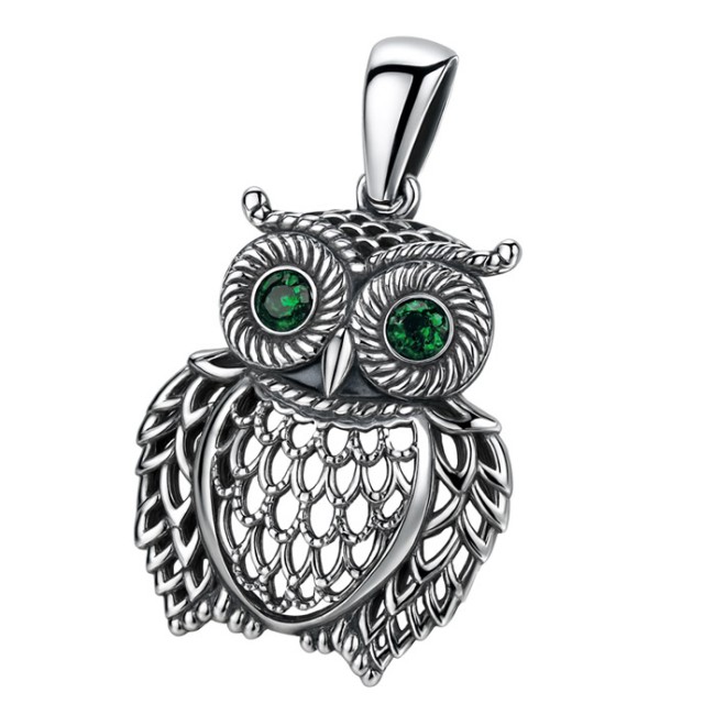 Sterling silver owl pendant with green eyes W 4110 | Polcarat Design