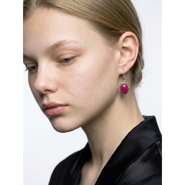 Oxidized sterling silver drop earrings with fuchsia agate K 2169
