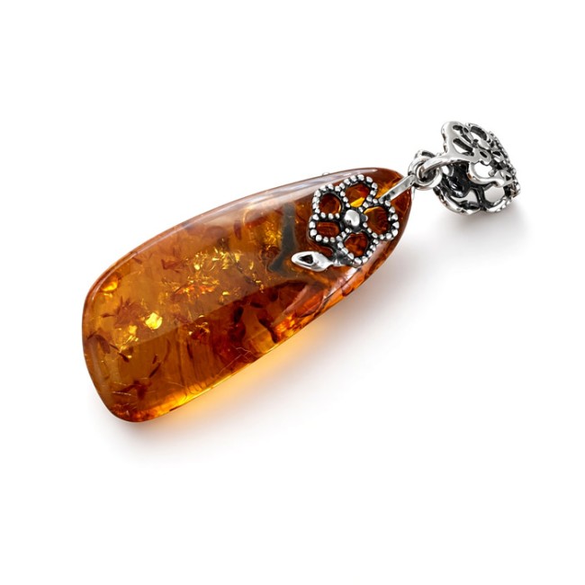A unique amber pendant wrapped in silver pattern BW 110