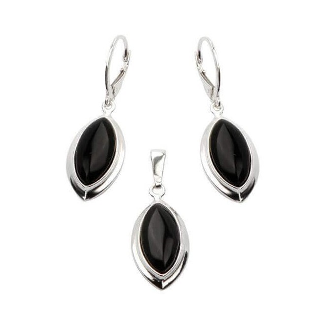 Silver ring decorated with Onyx PK 600 Onyx