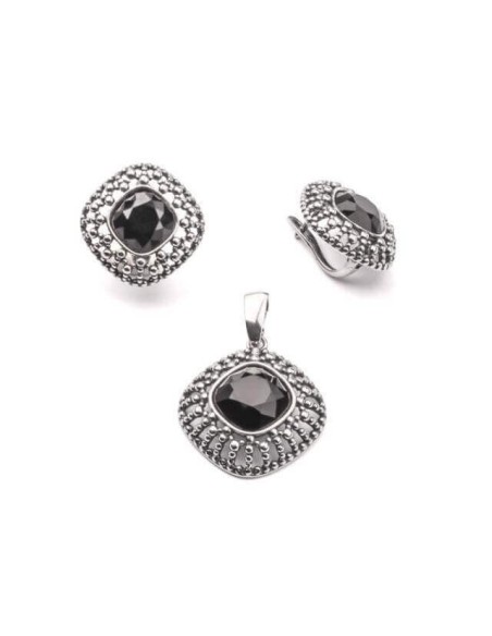 Wisiorek srebrny z kryształem Swarovski W 1754|Polcaratdesign.pl Biżuteria