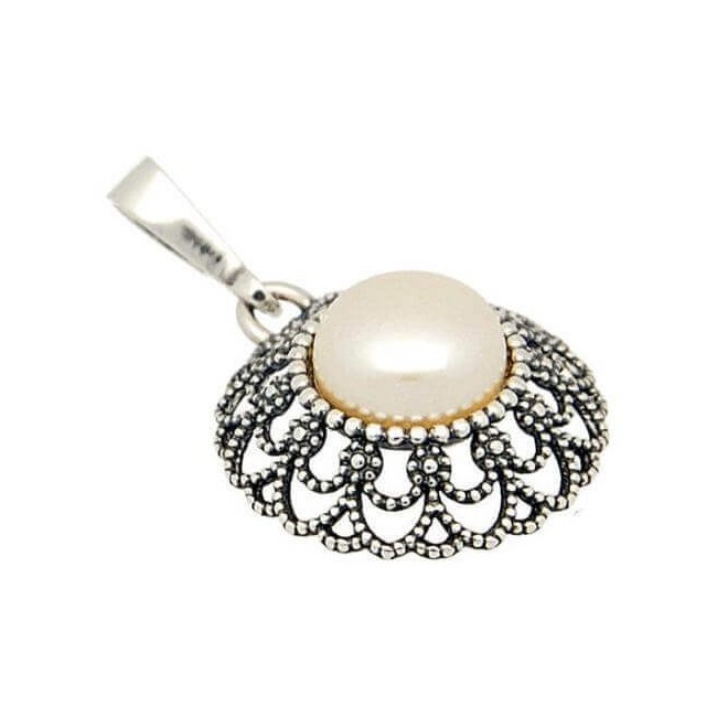 Silver oxidized pendant with pearl W 1726