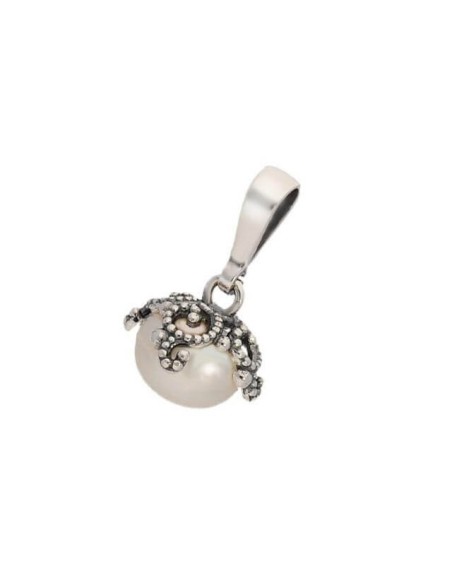 Silver oxidized pendant with pearl W 1787