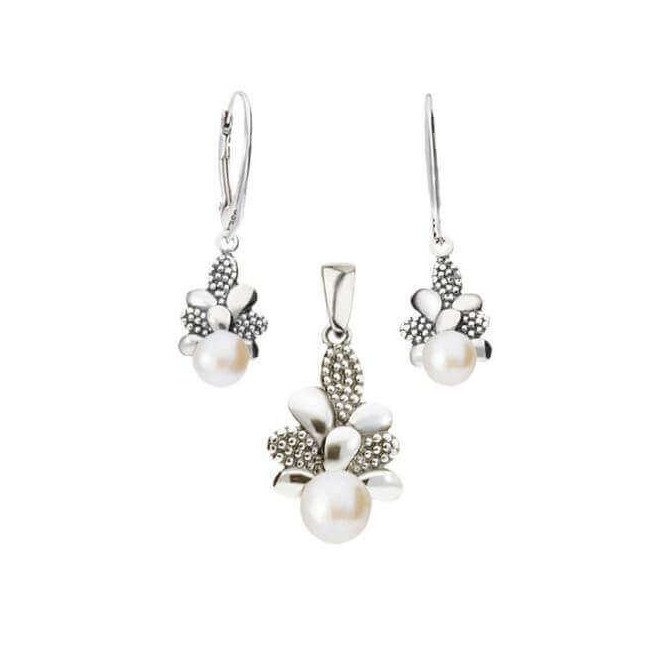 Silver K Pearl Earrings 2016 Polcarat Design