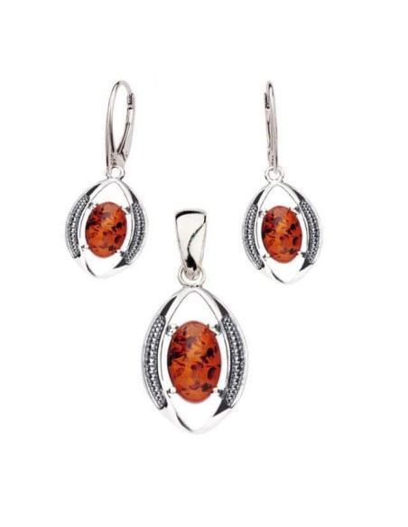 Silver pendant with cognac amber W 2031 amber Silver pendant with cognac amber W 2031 amber