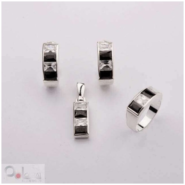 Silver ring with zircons PK 673