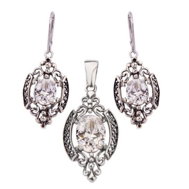 Silver ring decorated with zircon PK 1566