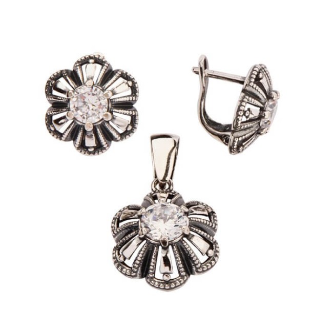 Silver zirconia earrings K 1615