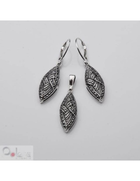 Set (earrings