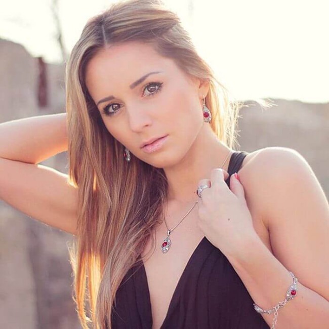 Silver ring with Swarovski crystals PK 1828