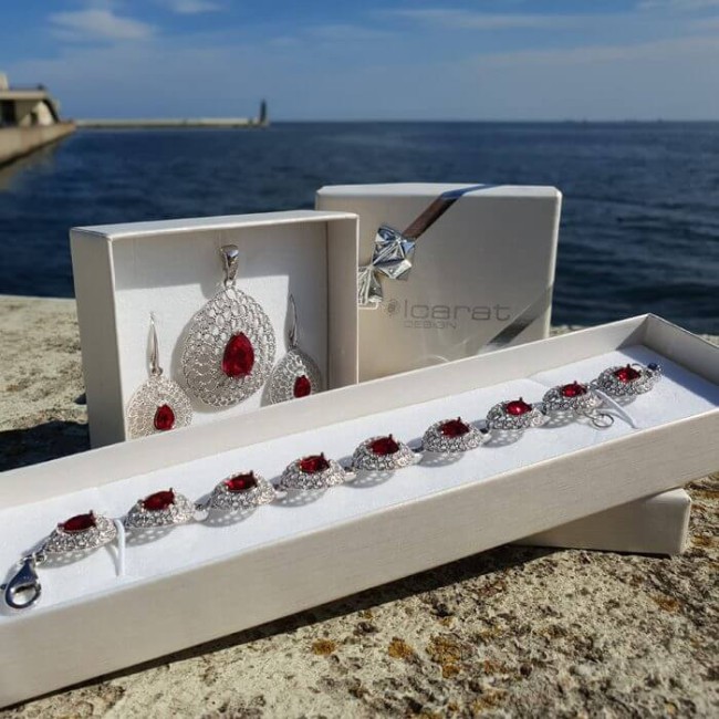 Silver pendant with Swarovski crystal W 2025