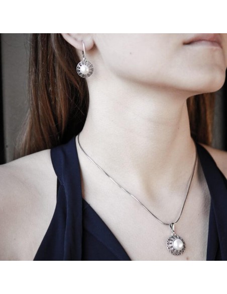 Srebrne oksydowane kolczyki z perłami K3 1726|Polcaratdesign.pl Biżuteria