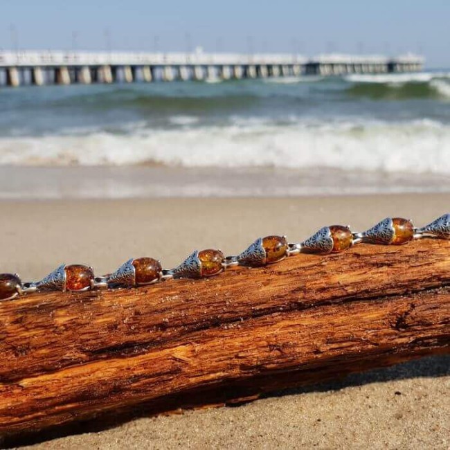 Silver bracelet with green amber L 1970 amber