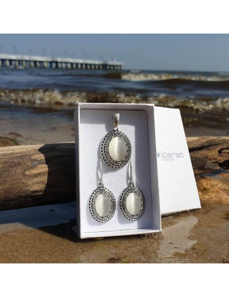 Silver oxidized pendant with stone CAT'S EYE IN 2023